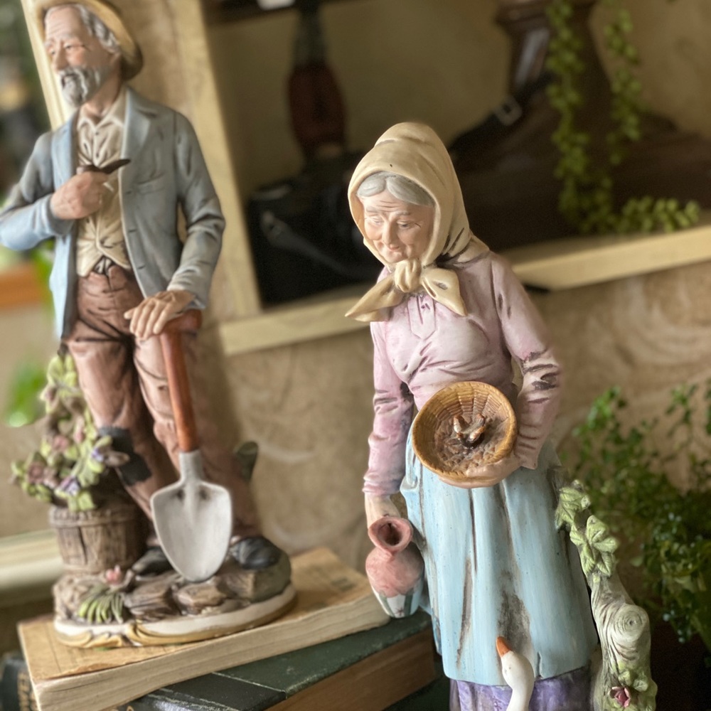 Vintage Homoco 13.5” Farmers Couple figurines